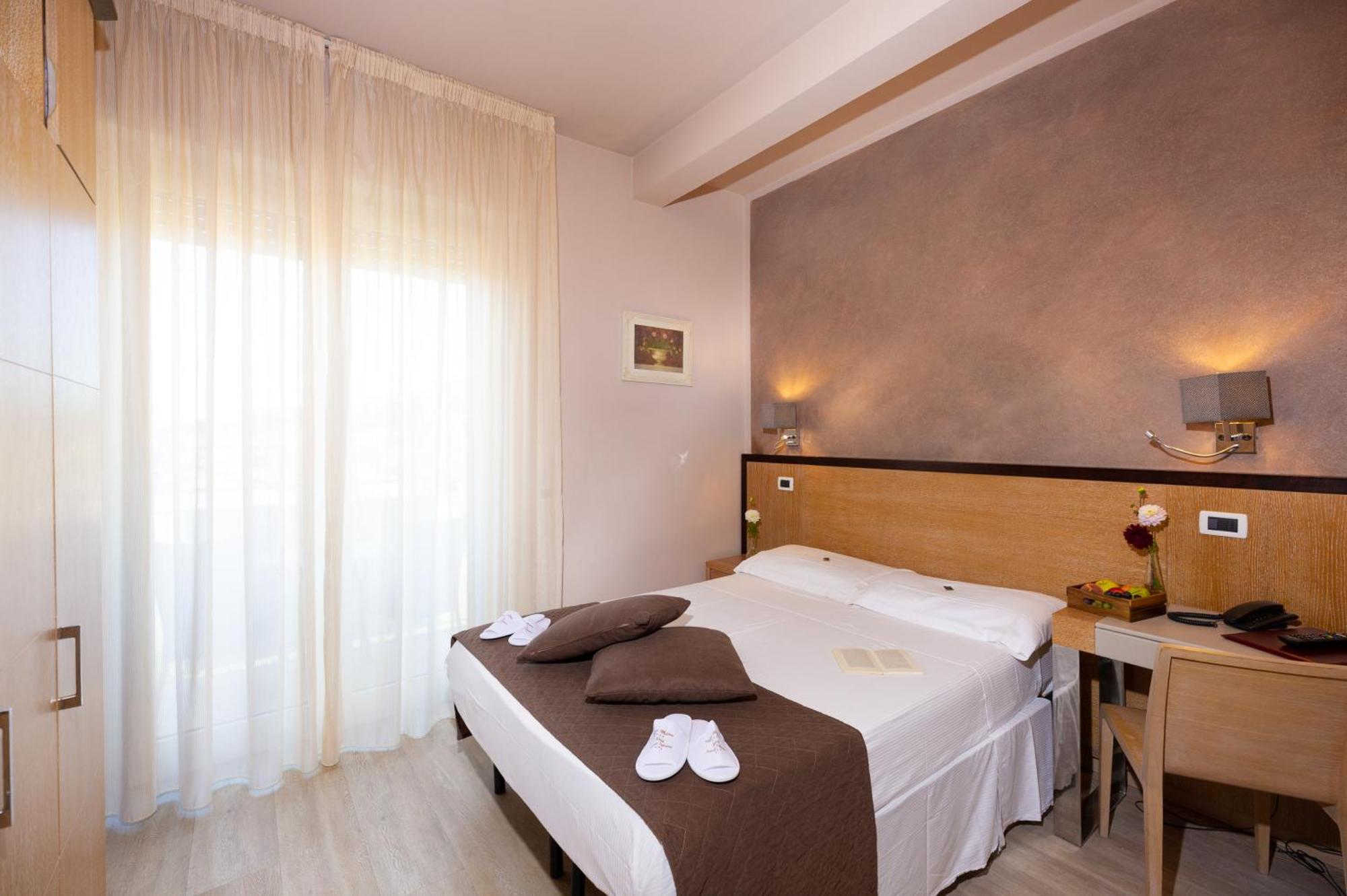 Hotel Nuova Sabrina Marina di Pietrasanta Exterior photo